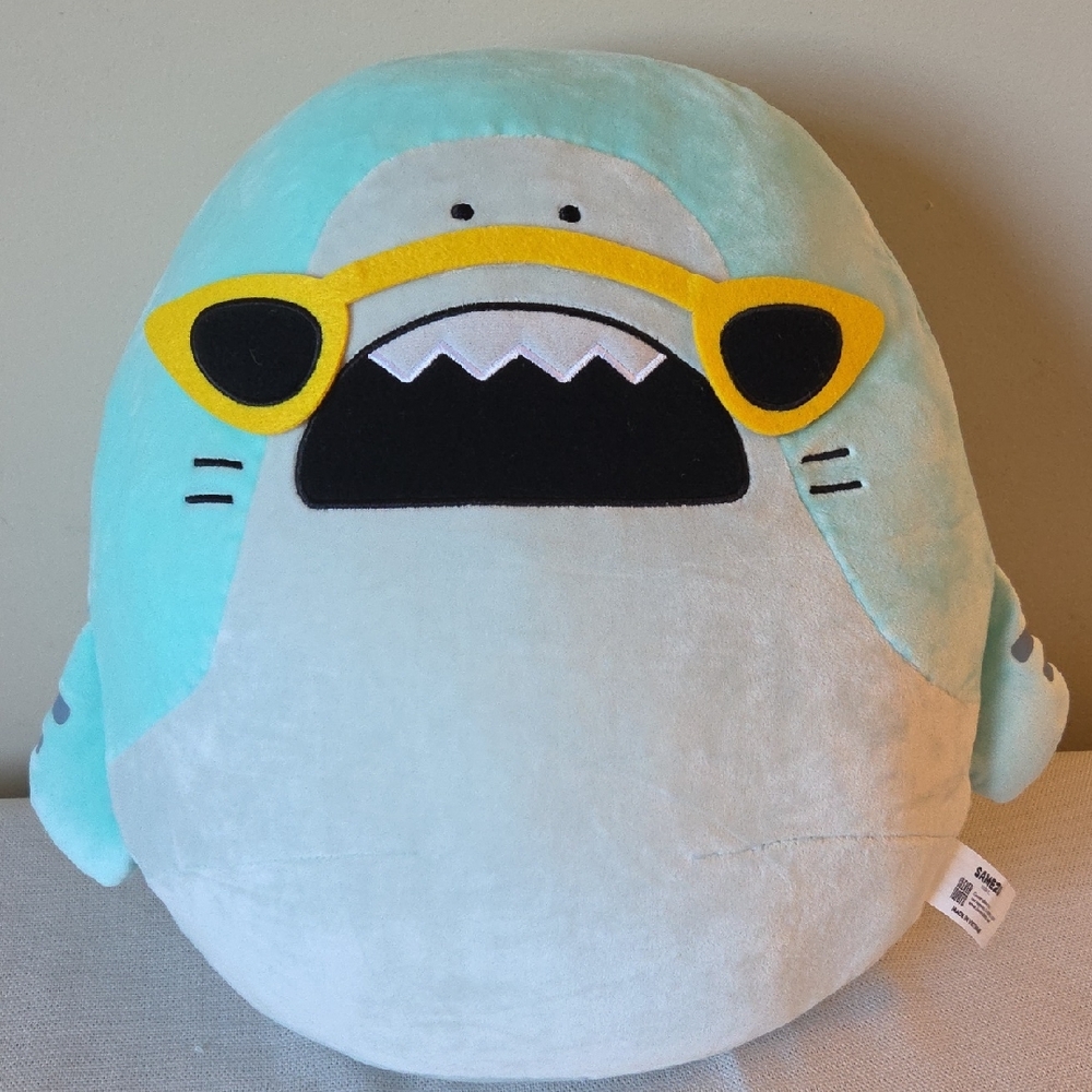 Samezu Shark with Sunglasses Mochi plush 2023 NWTs - Round 1 Prize